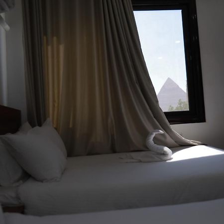 Prince Pyramids Inn Kafret el-Gabal Exteriör bild