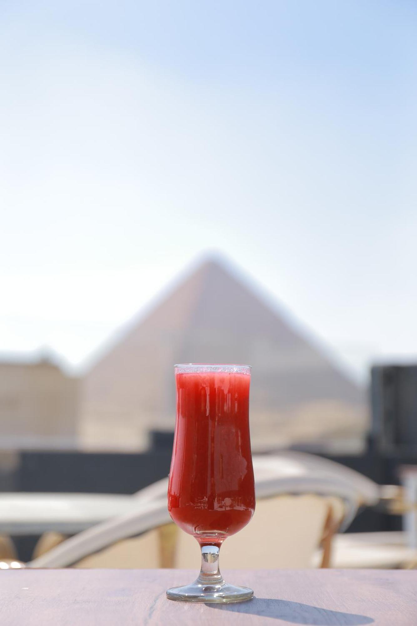 Prince Pyramids Inn Kafret el-Gabal Exteriör bild