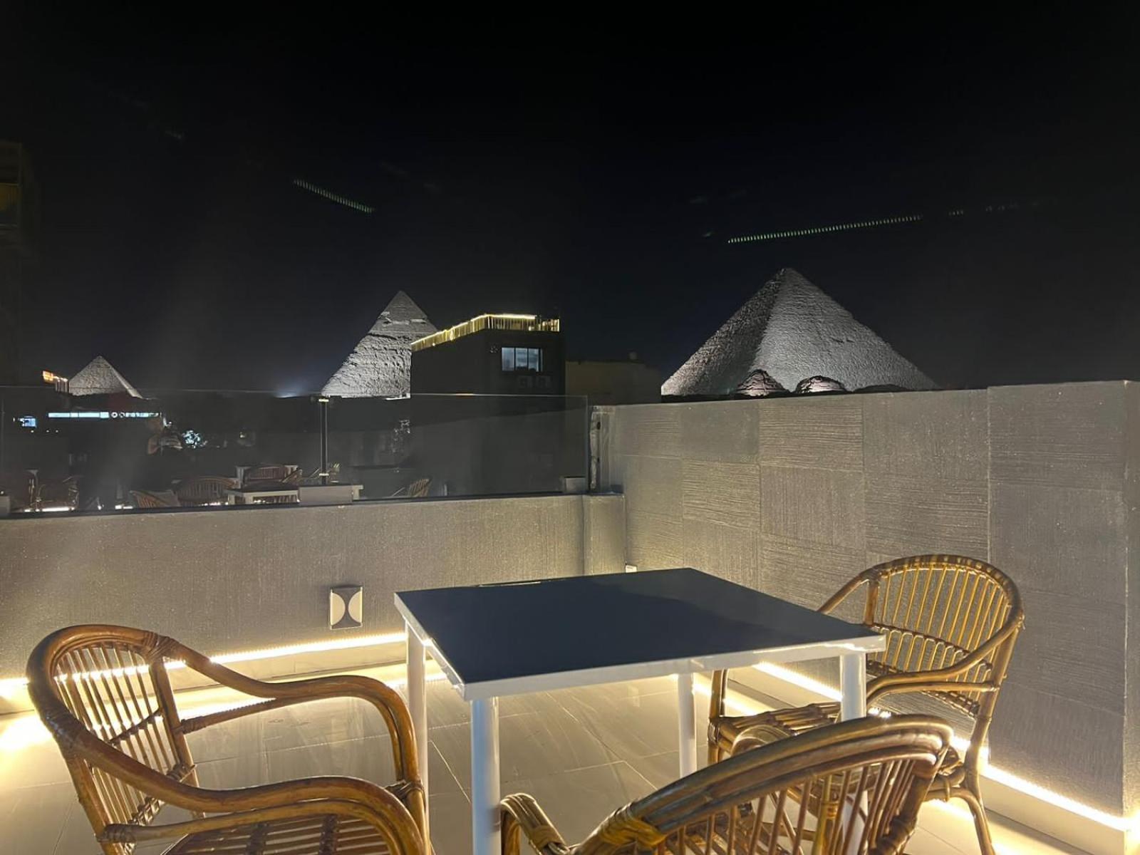 Prince Pyramids Inn Kafret el-Gabal Exteriör bild
