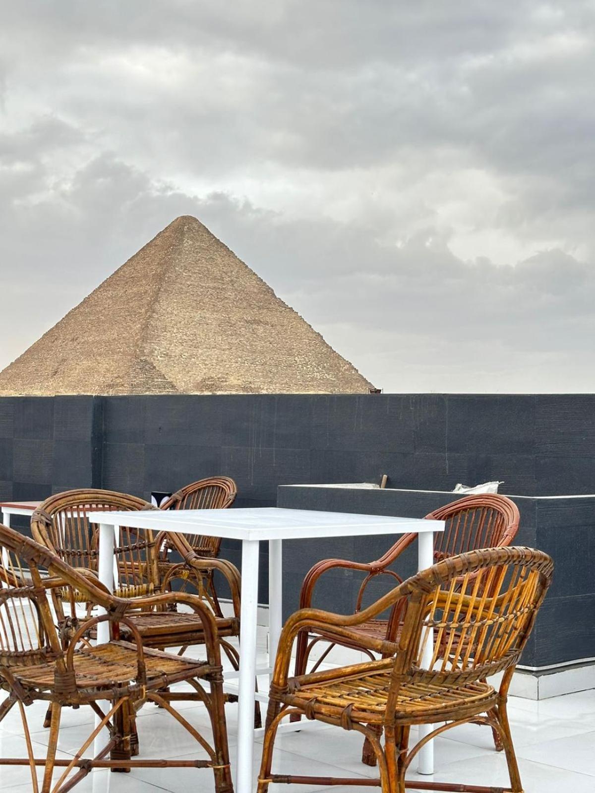 Prince Pyramids Inn Kafret el-Gabal Exteriör bild